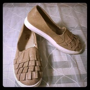 Girls size 3 BC gold faux suede ruffle shoes